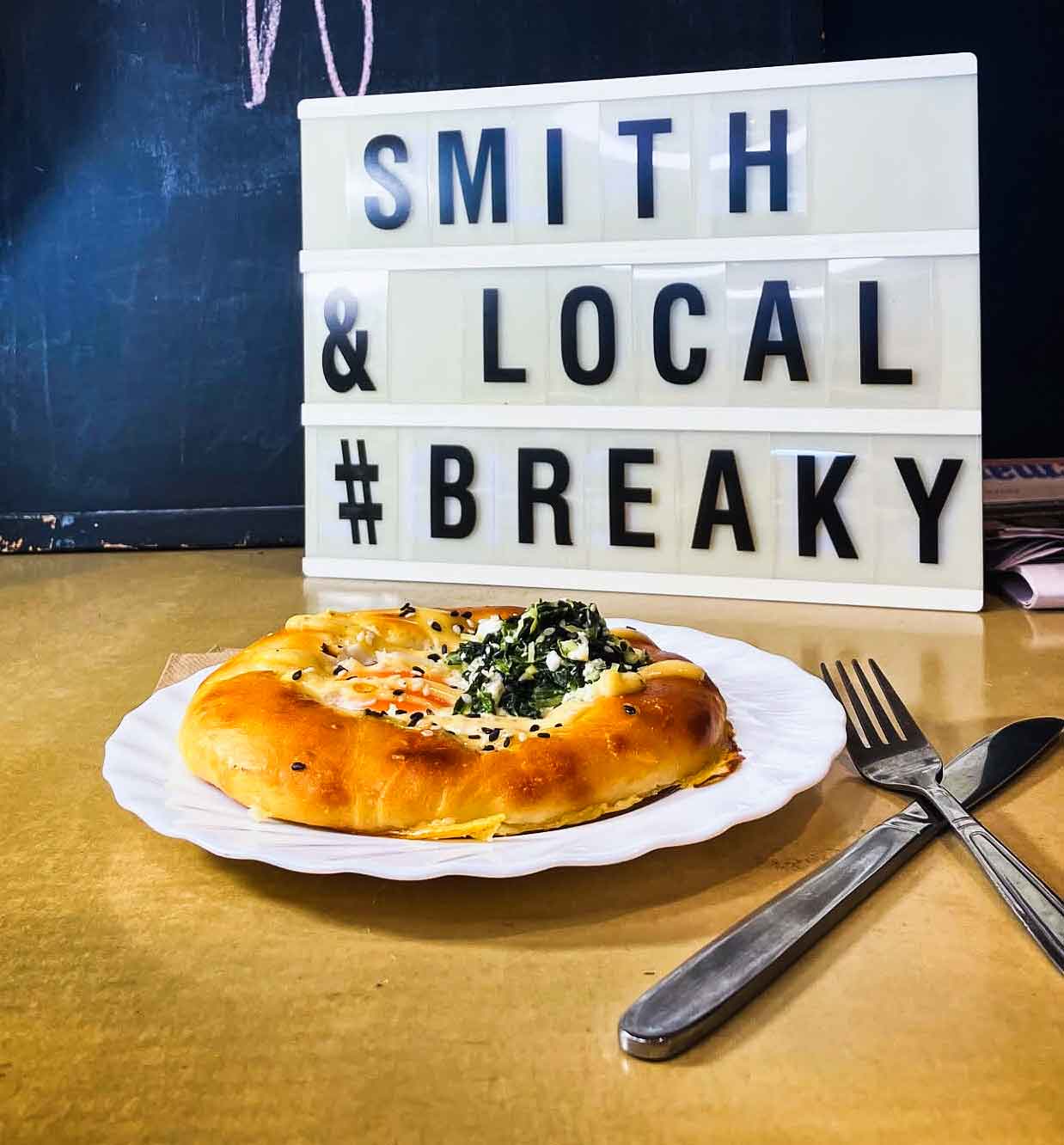 Good morning! It’s breaky time!